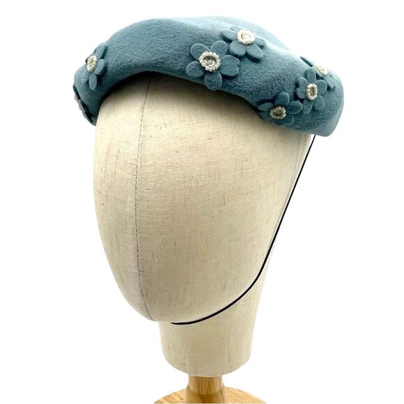 Vintage 1950s BB Ruth Velour Beret Hat Slate Blue Floral Applique Pearl Studded - Picture 2 of 16